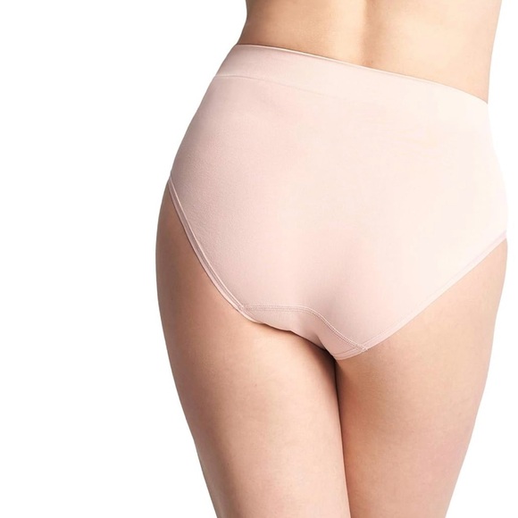 NWT Yummie Women’s Brief Underwear - Picture 2 of 8